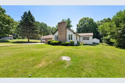 403 9th Street W, Northfield, MN 55057 - Photo 3