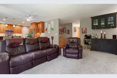 2685 Glenbrook Avenue N, Oakdale, MN 55128 - Photo 5