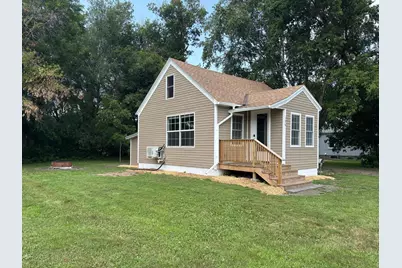 106 1st Avenue SW, Eagle Bend, MN 56446 - Photo 1
