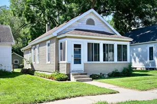 617 W Howard St, Winona, MN 55987 - Photo 1