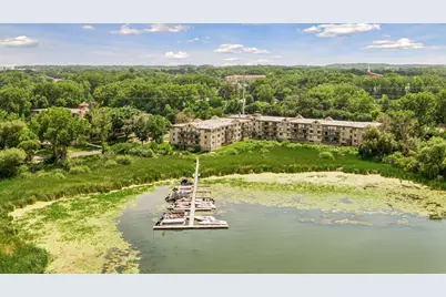 1304 W Medicine Lake Drive #320, Plymouth, MN 55441 - Photo 3