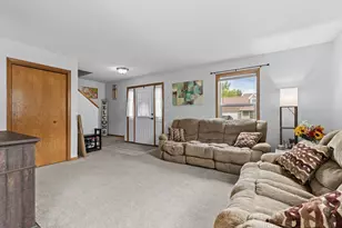 805 3rd Ave NE, Plainview, MN 55964 - Photo 21