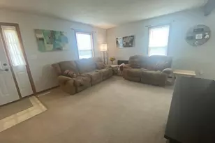 805 3rd Ave NE, Plainview, MN 55964 - Photo 15