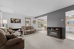 805 3rd Ave NE, Plainview, MN 55964 - Photo 19