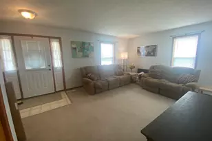 805 3rd Ave NE, Plainview, MN 55964 - Photo 5