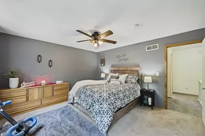 1467 Goodwin Avenue N, Oakdale, MN 55128 - Photo 15
