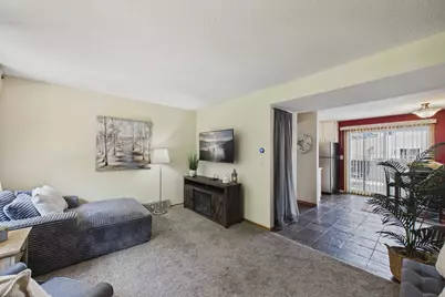 1467 Goodwin Avenue N, Oakdale, MN 55128 - Photo 5