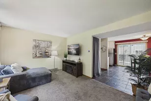 1467 Goodwin Ave N, Oakdale, MN 55128 - Photo 5