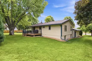 8033 Dakota Ln, Chanhassen, MN 55317 - Photo 29