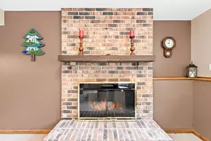 8033 Dakota Ln, Chanhassen, MN 55317 - Photo 21