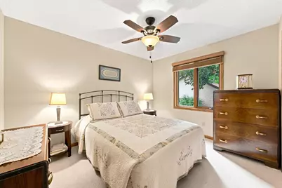 8033 Dakota Lane, Chanhassen, MN 55317 - Photo 19