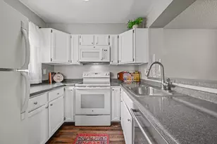 2079 Parkside Dr, Saint Paul, MN 55119 - Photo 1