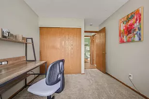 2079 Parkside Dr, Saint Paul, MN 55119 - Photo 17