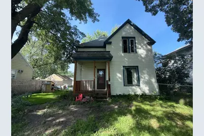 429 5th Avenue NE, Saint Cloud, MN 56304 - Photo 1