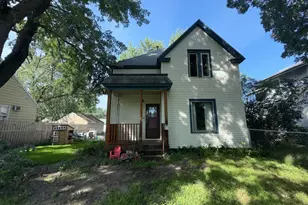 429 5th Ave NE, Saint Cloud, MN 56304 - Photo 1