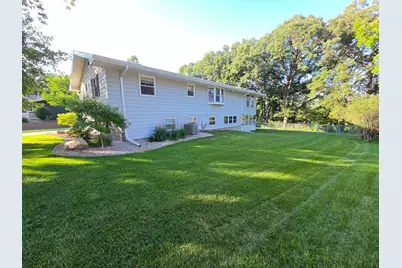 411 Ridge Road, Albert Lea, MN 56007 - Photo 3
