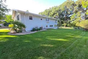 411 Ridge Rd, Albert Lea, MN 56007 - Photo 5