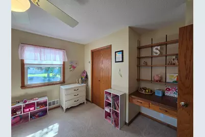 411 Ridge Road, Albert Lea, MN 56007 - Photo 41