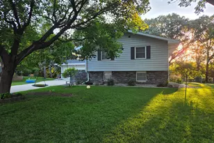 411 Ridge Rd, Albert Lea, MN 56007 - Photo 3