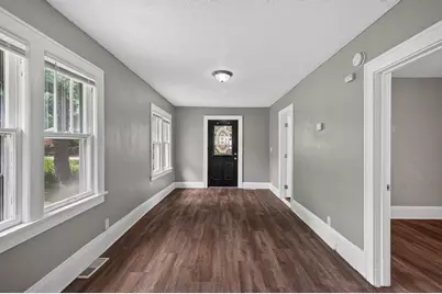 1154 Lawson Avenue E, Saint Paul, MN 55106 - Photo 5