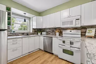 4902 Bayswater Rd, Minnetonka, MN 55345 - Photo 17