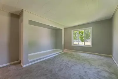 403 S Holcombe Avenue, Litchfield, MN 55355 - Photo 5