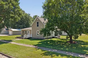 403 S Holcombe Ave, Litchfield, MN 55355 - Photo 25
