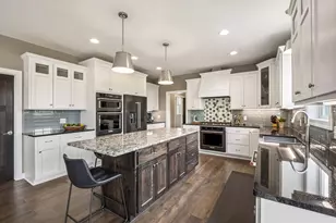 9708 Compass Pointe Ct, Woodbury, MN 55129 - Photo 17