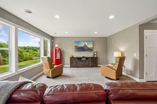 9708 Compass Pointe Ct, Woodbury, MN 55129 - Photo 45