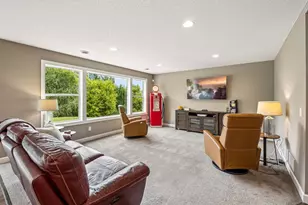 9708 Compass Pointe Ct, Woodbury, MN 55129 - Photo 43