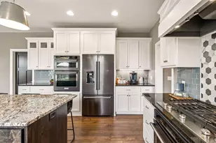 9708 Compass Pointe Ct, Woodbury, MN 55129 - Photo 19