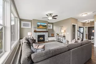 9708 Compass Pointe Ct, Woodbury, MN 55129 - Photo 13