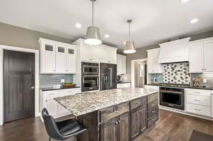 9708 Compass Pointe Ct, Woodbury, MN 55129 - Photo 21
