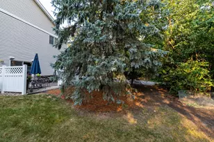 10100 Bridgehill Terrace, Eden Prairie, MN 55347 - Photo 23