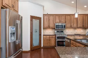 60340 Maverick Ct, Madison Lake, MN 56063 - Photo 7