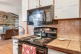 11256 Arrowhead St NW, Coon Rapids, MN 55433 - Photo 7
