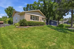 920 Meadow Ln, Willmar, MN 56201 - Photo 5