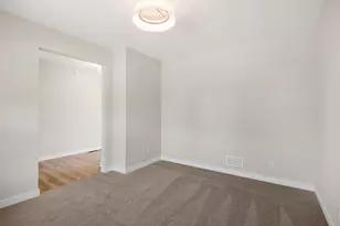 17924 Headwaters Dr, Lakeville, MN 55044 - Photo 9