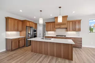 17924 Headwaters Dr, Lakeville, MN 55044 - Photo 15