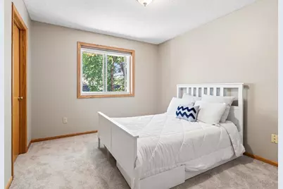 8901 Dunbar Knoll N, Brooklyn Park, MN 55443 - Photo 37