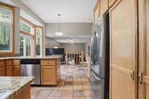 8901 Dunbar Knoll N, Brooklyn Park, MN 55443 - Photo 15