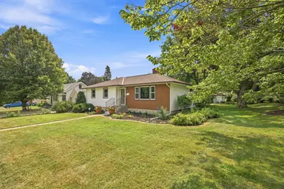 2464 Holloway Avenue E, North Saint Paul, MN 55109 - Photo 1