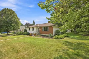 2464 Holloway Ave E, North Saint Paul, MN 55109 - Photo 1