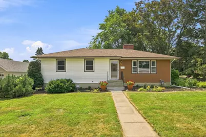 2464 Holloway Avenue E, North Saint Paul, MN 55109 - Photo 1