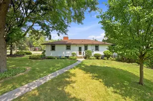 2464 Holloway Ave E, North Saint Paul, MN 55109 - Photo 27