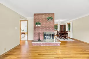 2464 Holloway Ave E, North Saint Paul, MN 55109 - Photo 7