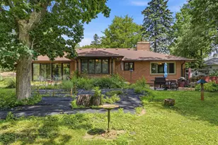 5433 Twin Lake Blvd E, Brooklyn Center, MN 55429 - Photo 9