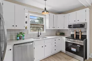 1394 Mackubin St, Saint Paul, MN 55117 - Photo 7