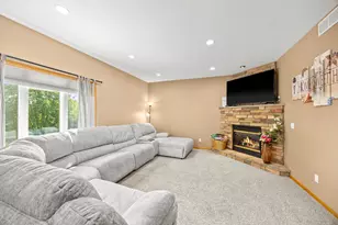 204 Heartland Rd, Buffalo, MN 55313 - Photo 9