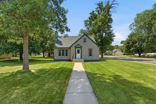 1002 Cedar St, Alexandria, MN 56308 - Photo 39